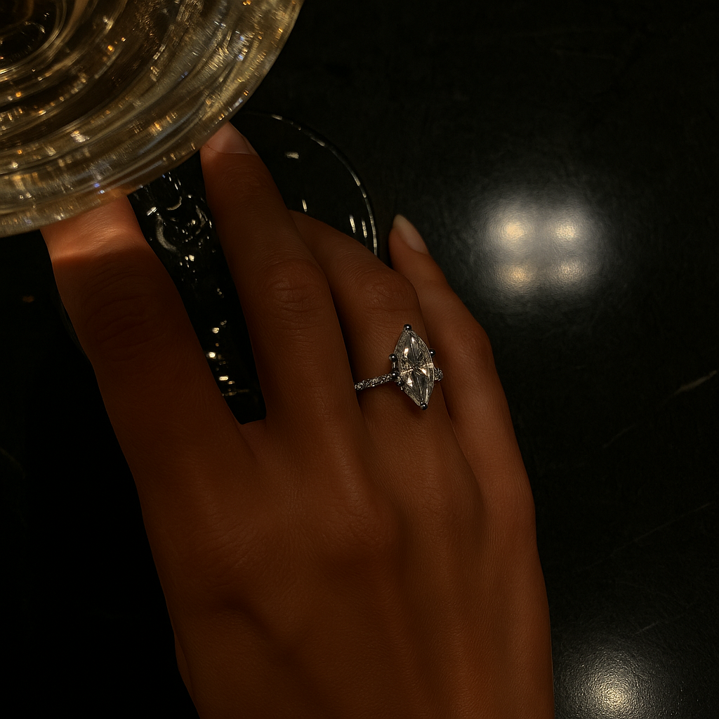 Amora Ring